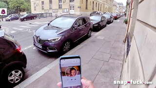 Flora Milano: Søde studerende med briller elsker at sutte &amp;amp; ride cock! Snap-fuck.com