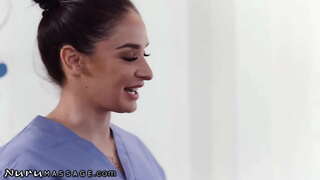 Yena Uthanda Ukungenela 2 Girls Ngexesha Massage