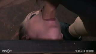 Esclau De Les Nenes En Abundància